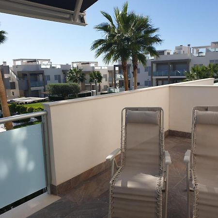 El Mirador Amelie: Beachside Apartment with Pool in Torrevieja Exterior photo